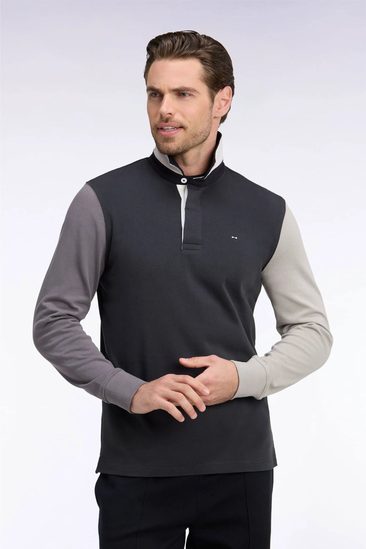 Dark Gray Tricolor