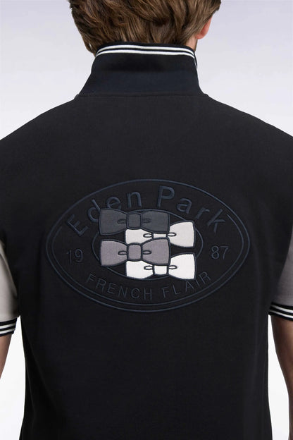 Gray Tricolor